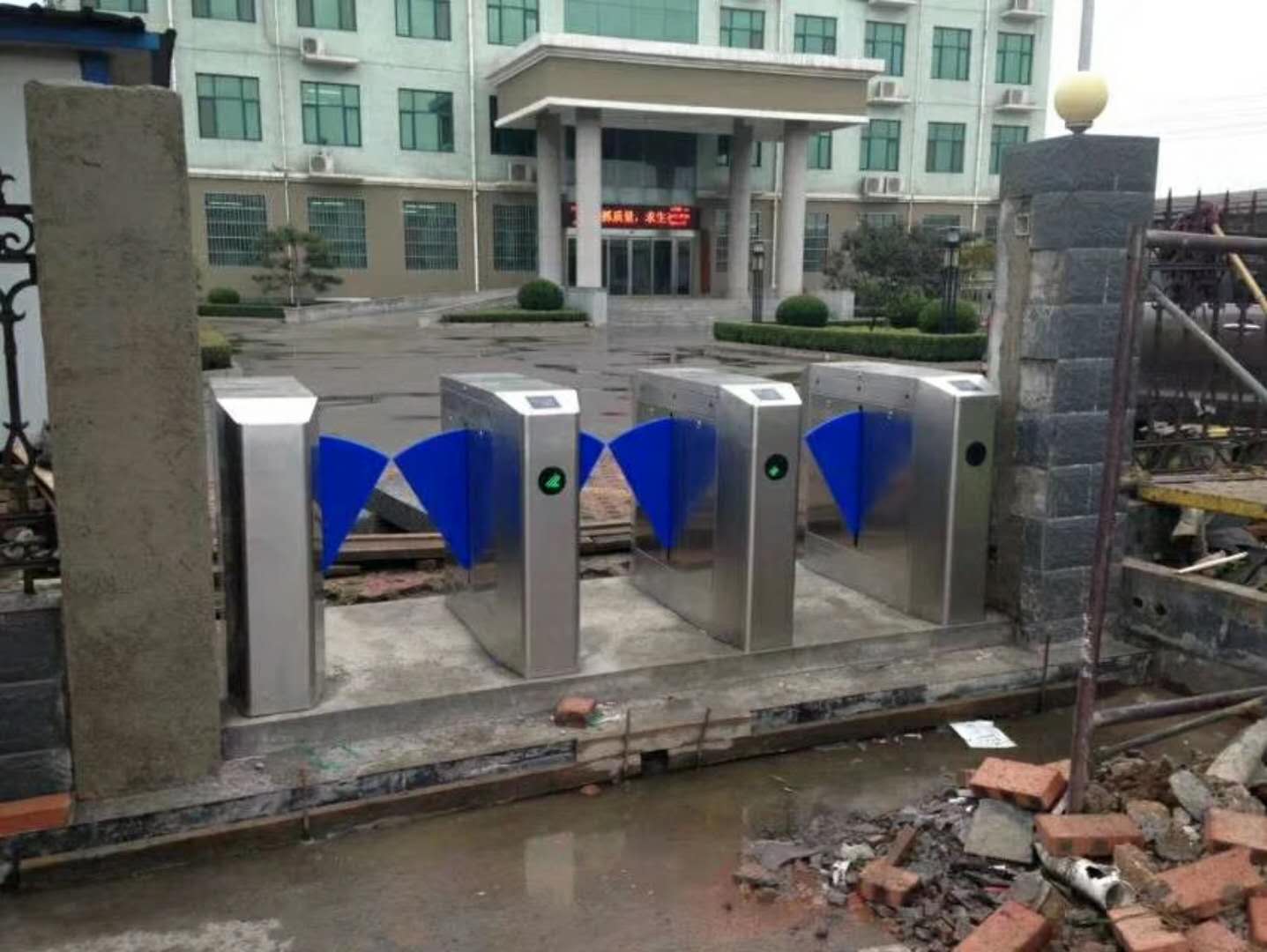 翼閘三進(jìn)三出.jpg